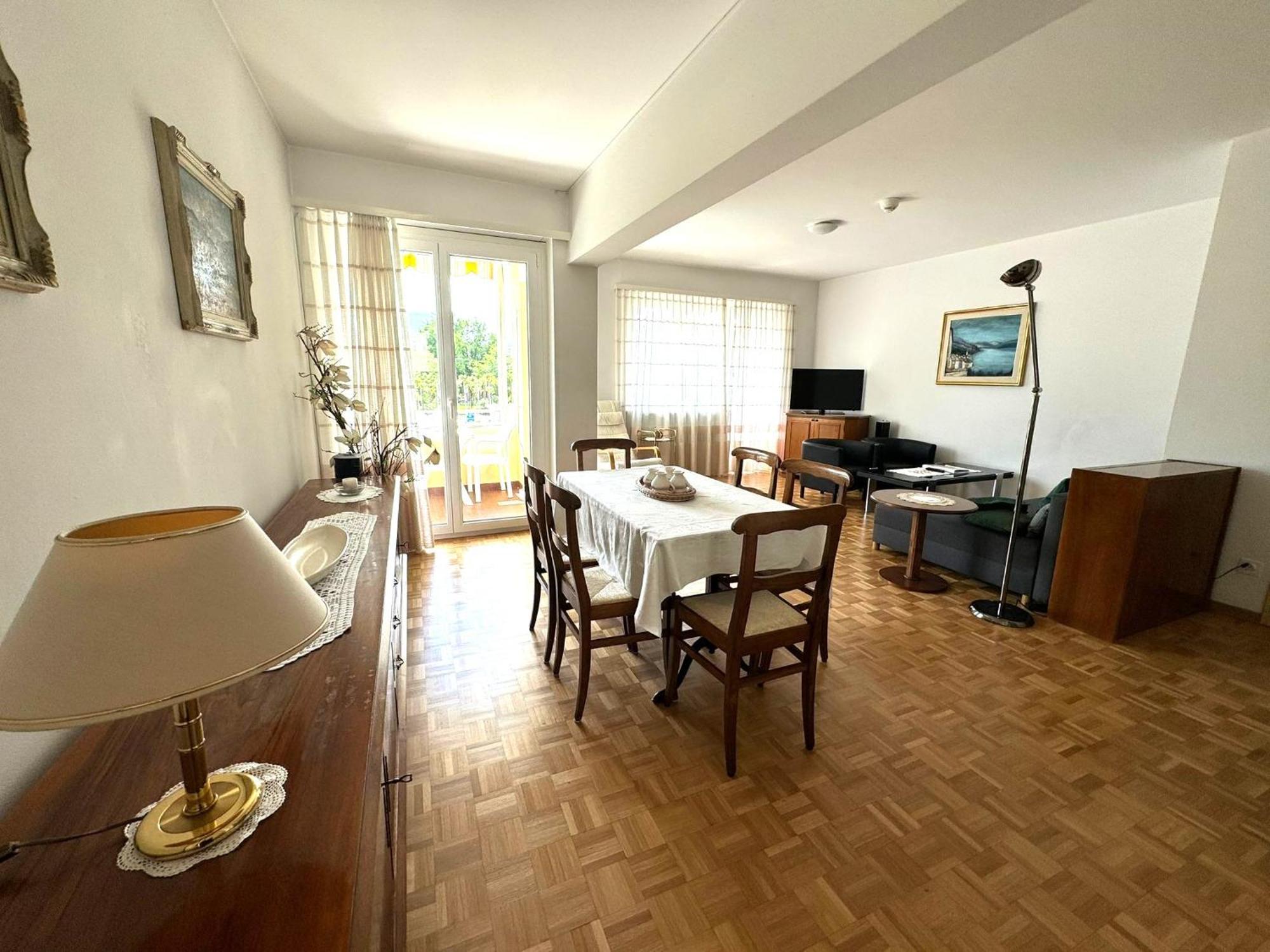 Hotel Rondinella Locarno Rum bild