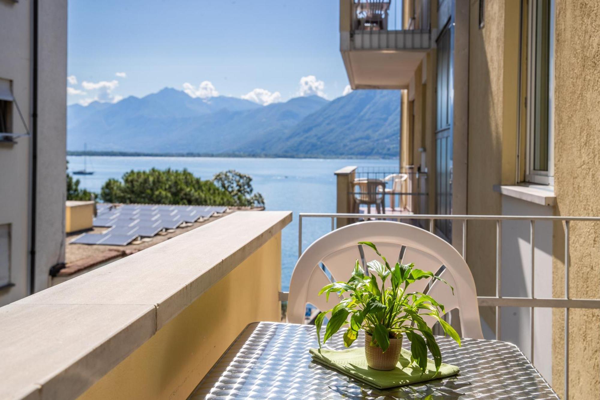 Hotel Rondinella Locarno Exteriör bild