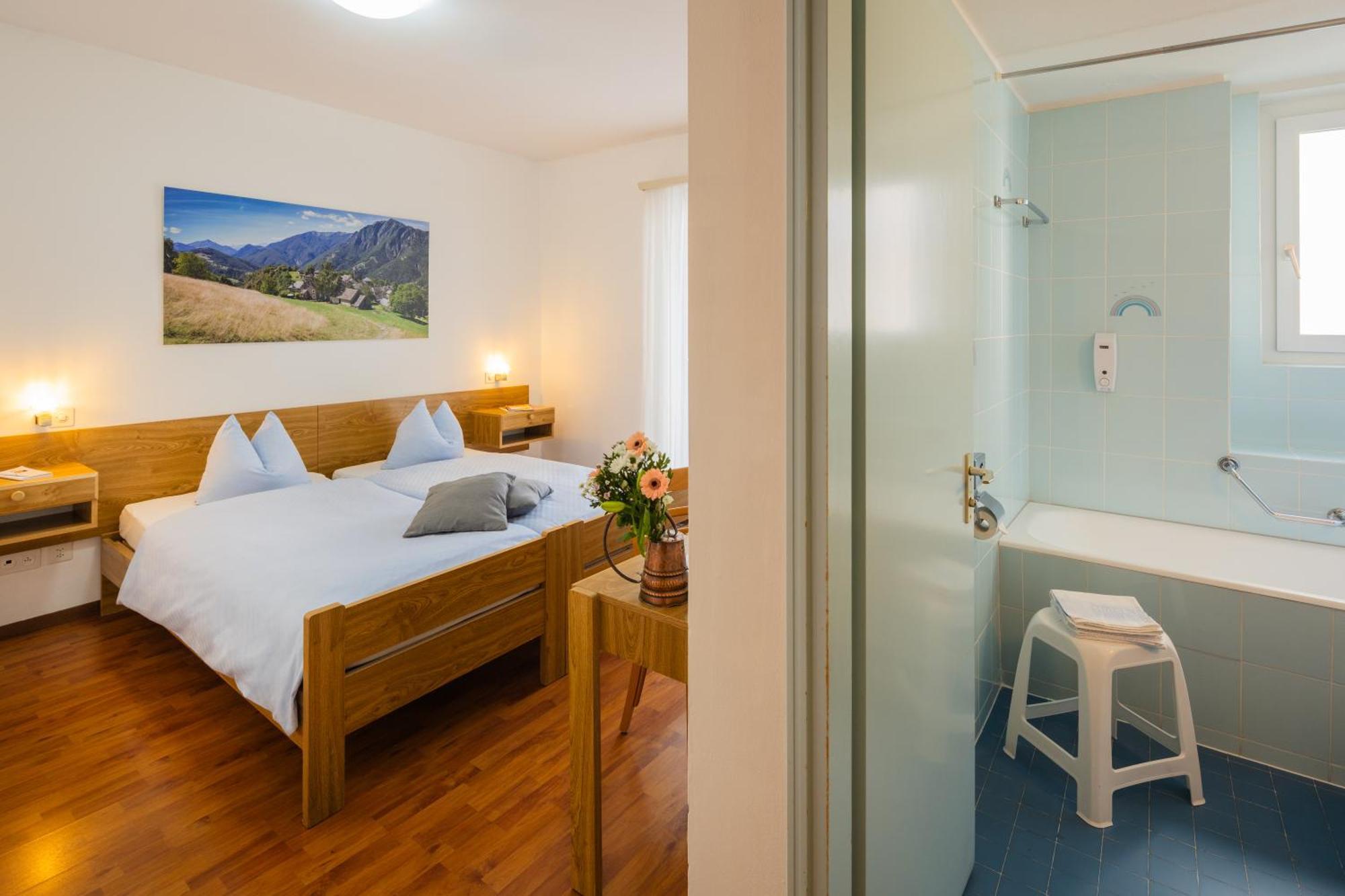 Hotel Rondinella Locarno Exteriör bild